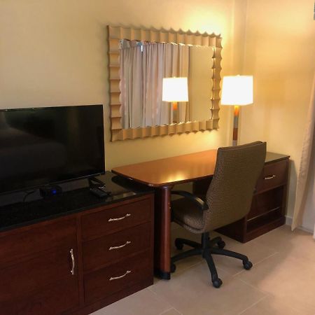 Carl'S Unique Inn & Conference Facilities Симпсън Бей Екстериор снимка