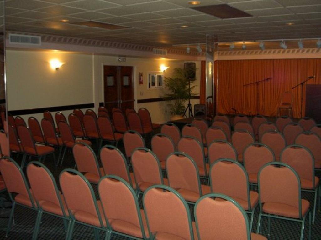 Carl'S Unique Inn & Conference Facilities Симпсън Бей Екстериор снимка