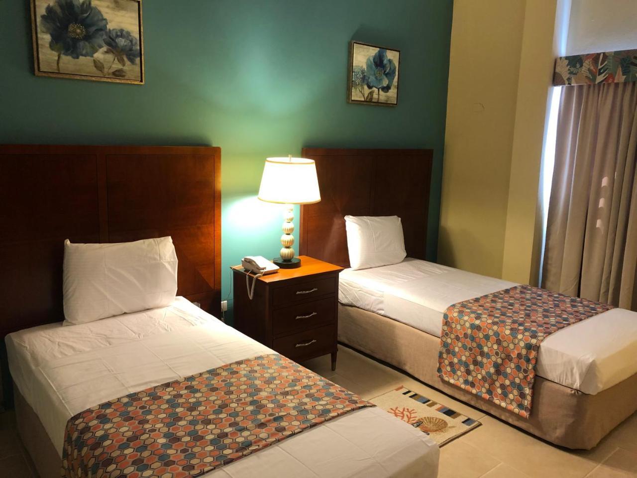 Carl'S Unique Inn & Conference Facilities Симпсън Бей Екстериор снимка