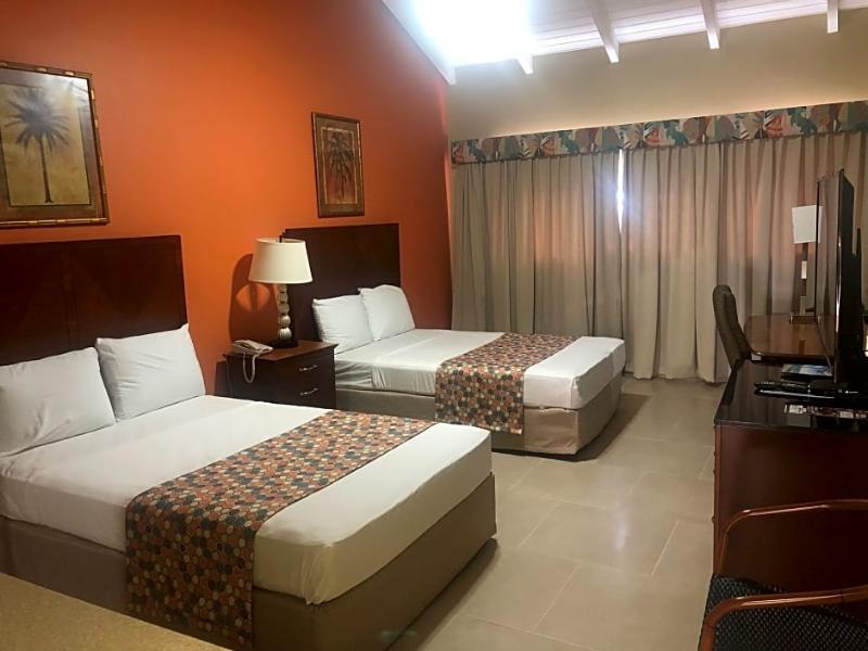 Carl'S Unique Inn & Conference Facilities Симпсън Бей Екстериор снимка